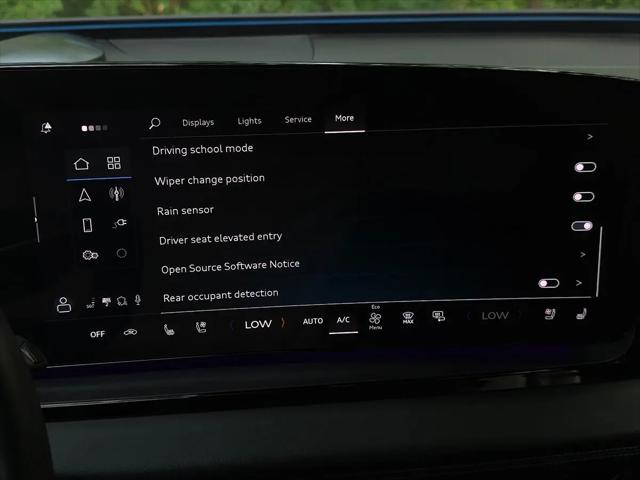 2025 Audi Q6 e-tron Premium Plus quattro