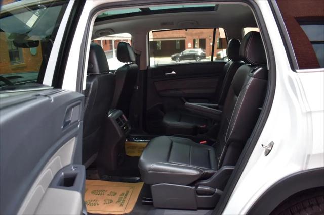 2021 Volkswagen Atlas 3.6L V6 SE w/Technology