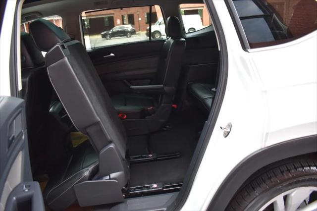 2021 Volkswagen Atlas 3.6L V6 SE w/Technology