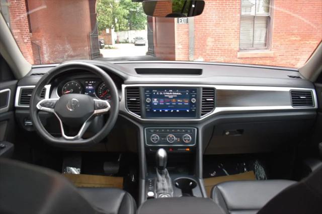 2021 Volkswagen Atlas 3.6L V6 SE w/Technology