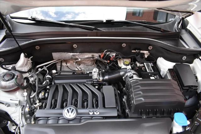 2021 Volkswagen Atlas 3.6L V6 SE w/Technology