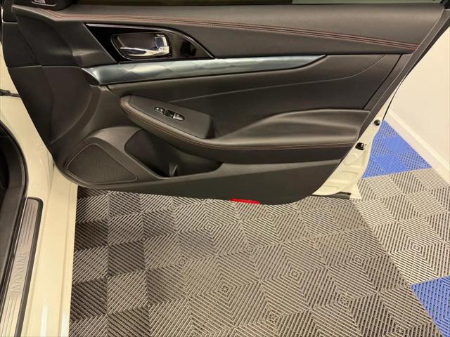 2023 Nissan Maxima SR Xtronic CVT