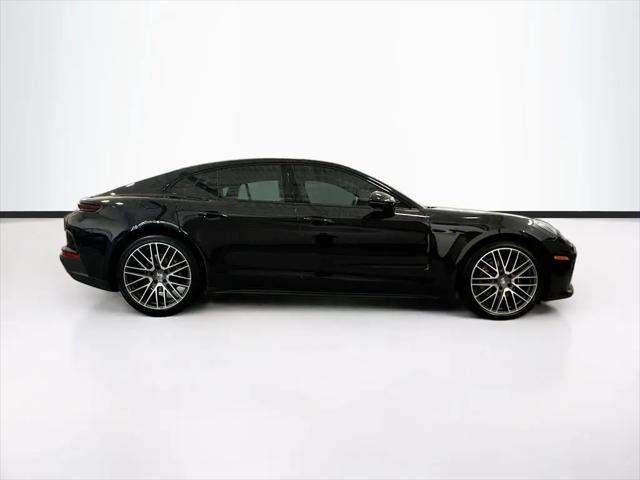 2025 Porsche Panamera 4