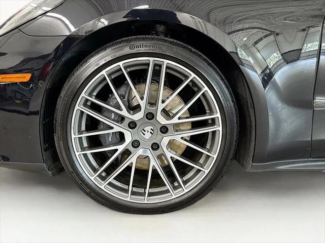 2025 Porsche Panamera 4
