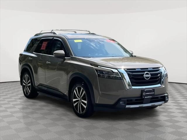 2024 Nissan Pathfinder Platinum 4WD