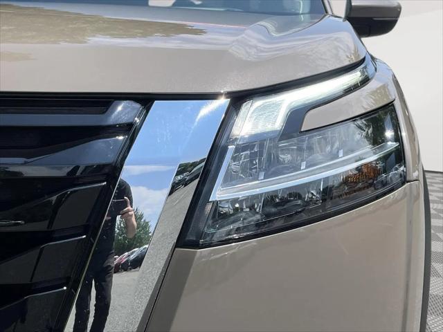2024 Nissan Pathfinder Platinum 4WD
