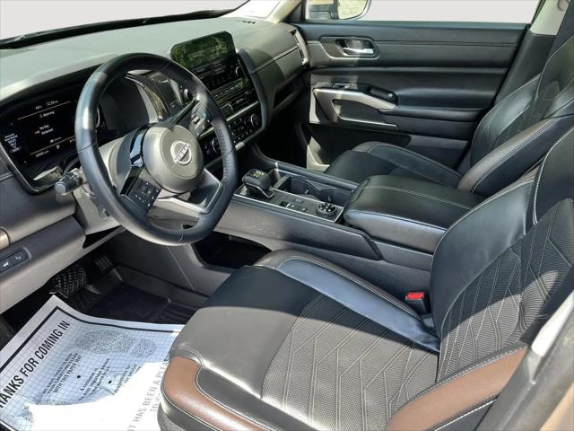 2024 Nissan Pathfinder Platinum 4WD