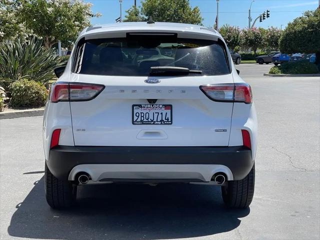 2022 Ford Escape SE Hybrid
