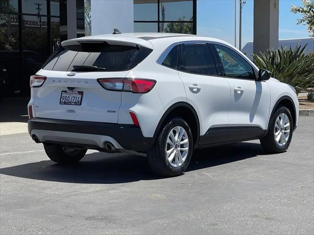 2022 Ford Escape SE Hybrid