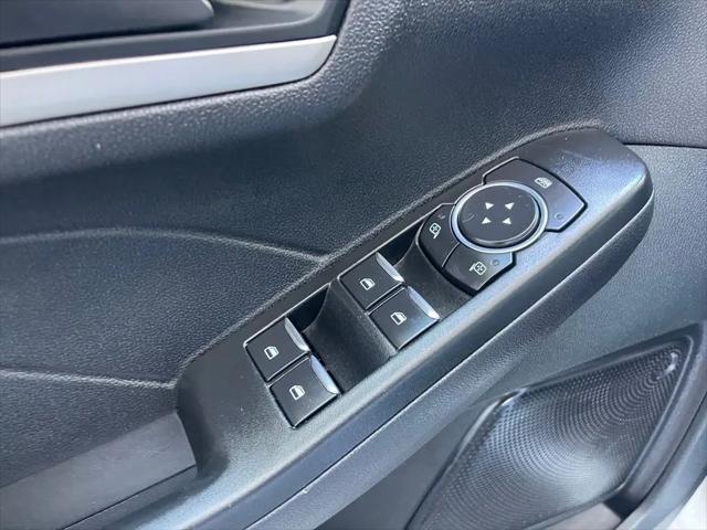 2022 Ford Escape SE Hybrid
