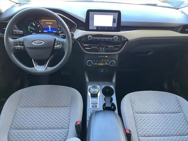 2022 Ford Escape SE Hybrid