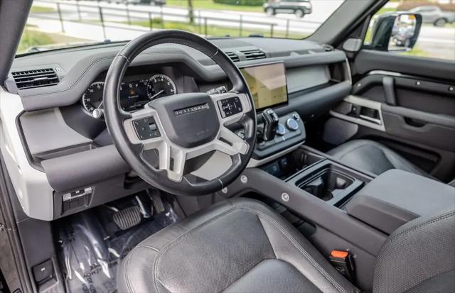 2023 Land Rover Defender 130 SE