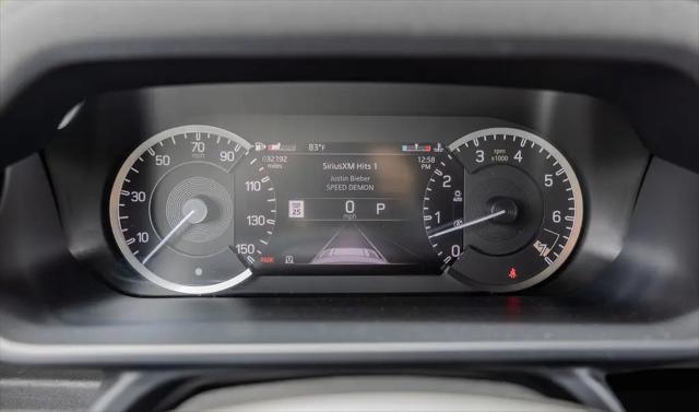2023 Land Rover Defender 130 SE