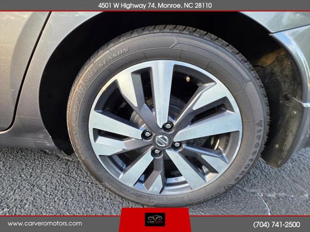 2020 Nissan Versa SR Xtronic CVT