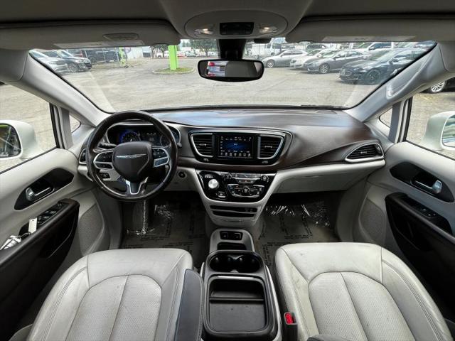 2019 Chrysler Pacifica Touring L