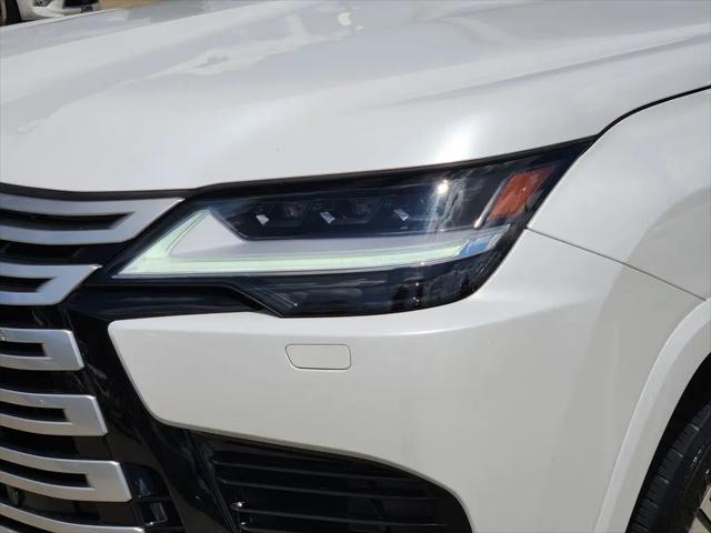 2023 Lexus LX Luxury