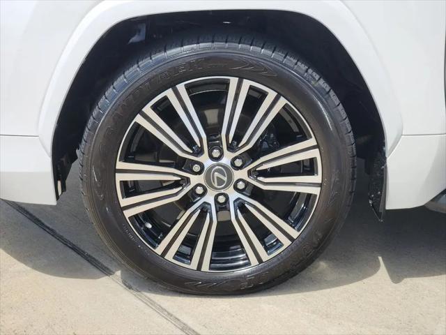 2023 Lexus LX Luxury