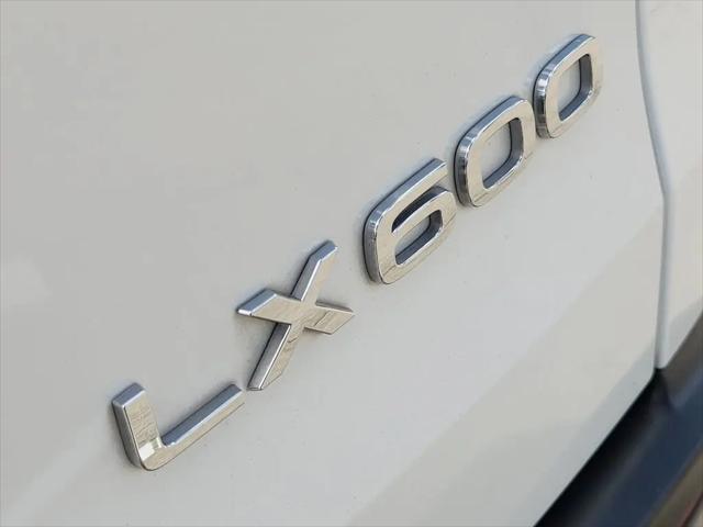 2023 Lexus LX Luxury