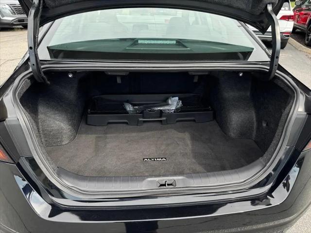 2024 Nissan Altima SV FWD