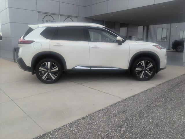 2021 Nissan Rogue Platinum FWD