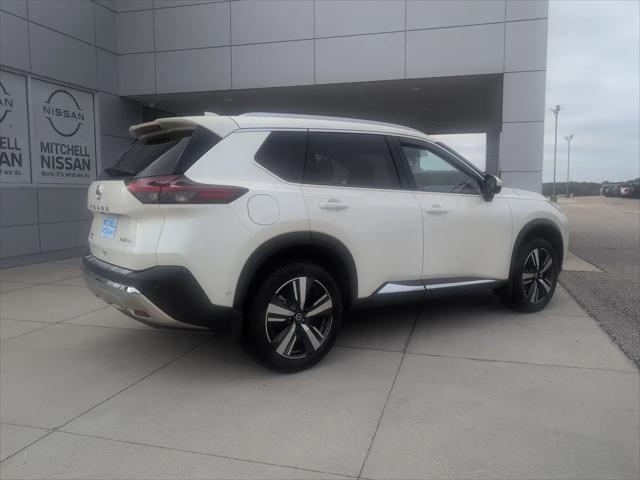 2021 Nissan Rogue Platinum FWD