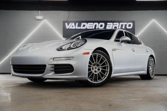 2016 Porsche Panamera 4
