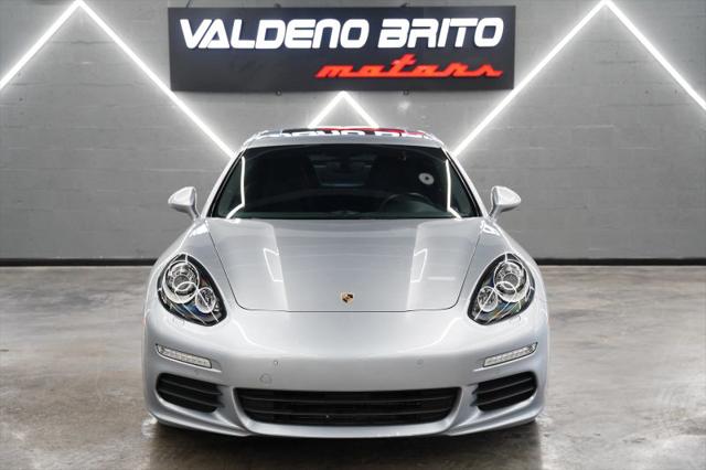 2016 Porsche Panamera 4