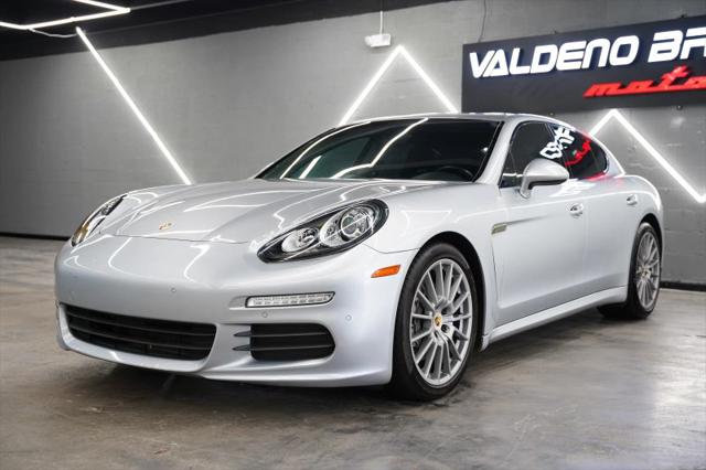 2016 Porsche Panamera 4