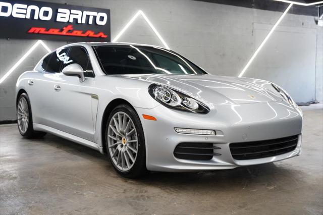 2016 Porsche Panamera 4
