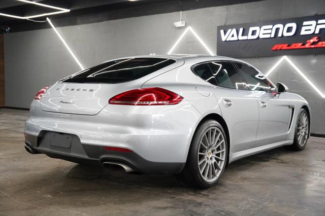 2016 Porsche Panamera 4