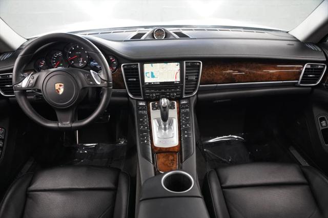2016 Porsche Panamera 4