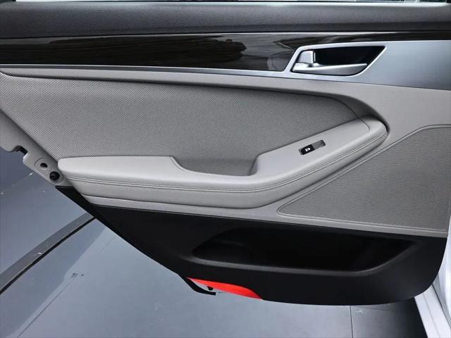 2020 Genesis G80 3.8 RWD