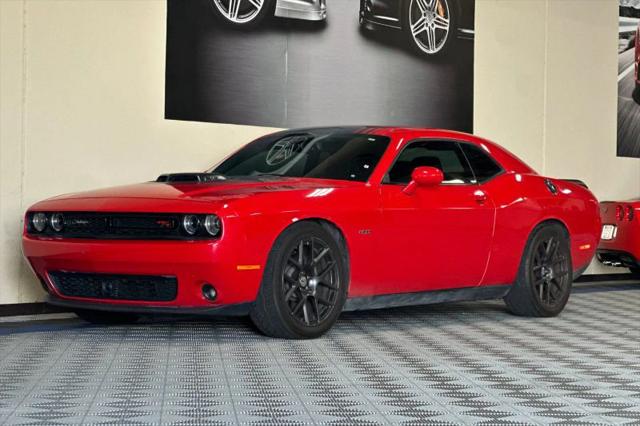 2016 Dodge Challenger R/T Plus Shaker