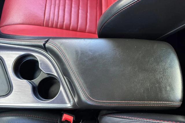2016 Dodge Challenger R/T Plus Shaker