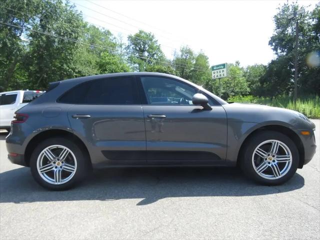 2017 Porsche Macan Macan