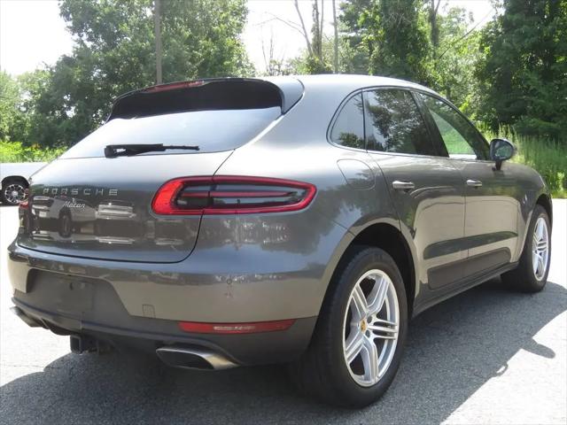 2017 Porsche Macan Macan