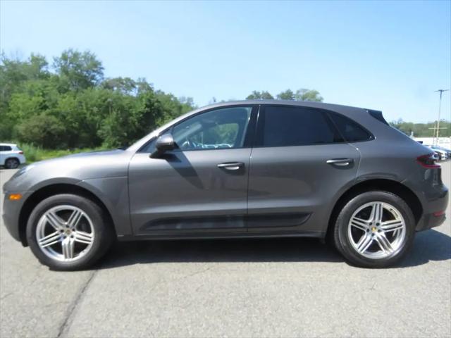2017 Porsche Macan Macan