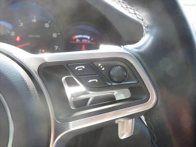 2017 Porsche Macan Macan