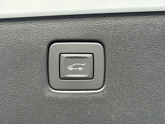 2026 Buick NV Sport Touring FWD