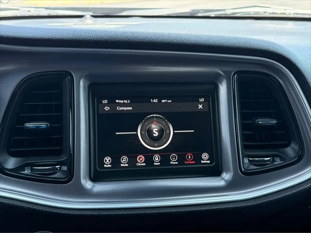 2022 Dodge Challenger SXT