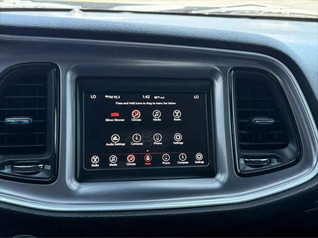 2022 Dodge Challenger SXT