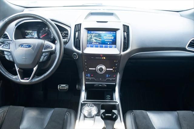2020 Ford Edge ST
