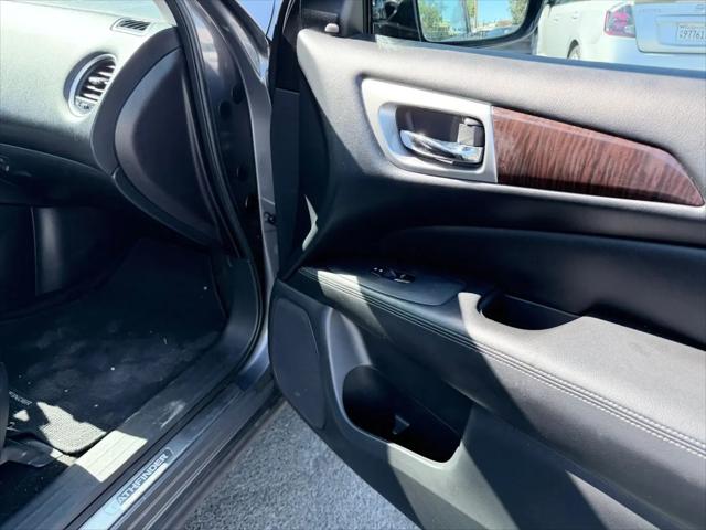 2015 Nissan Pathfinder Platinum