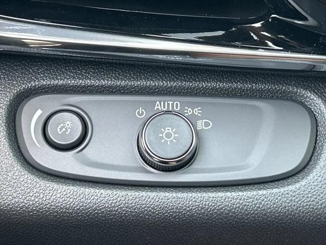 2026 Buick NV Sport Touring FWD