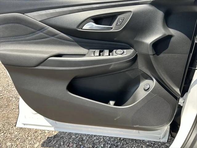 2026 Buick NV Sport Touring FWD