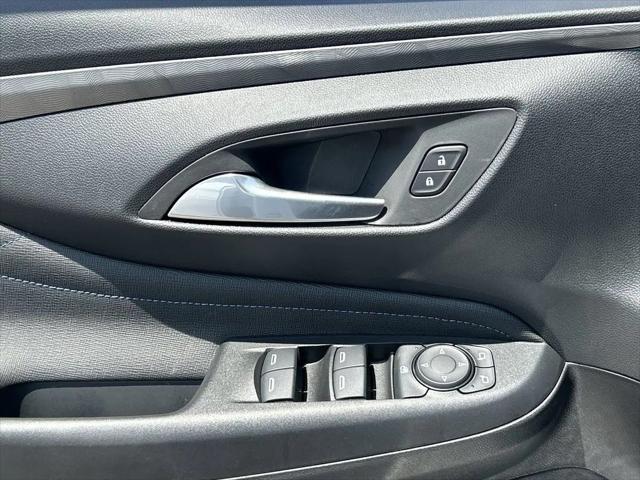 2026 Buick NV Sport Touring FWD