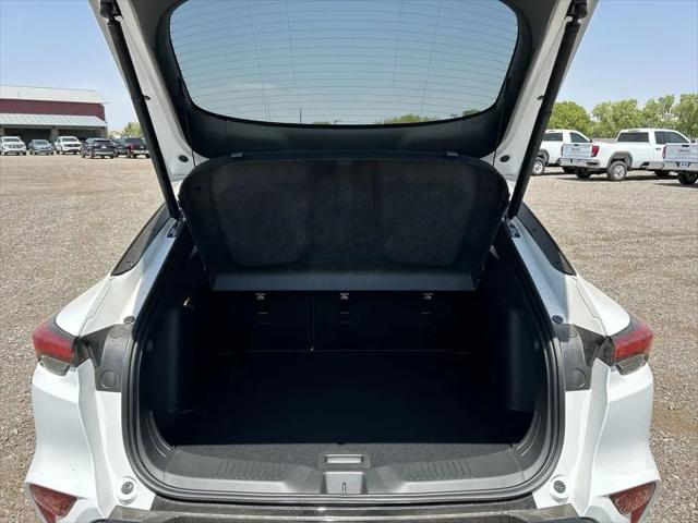 2026 Buick NV Sport Touring FWD
