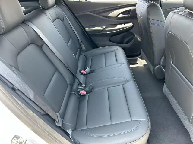2026 Buick NV Sport Touring FWD