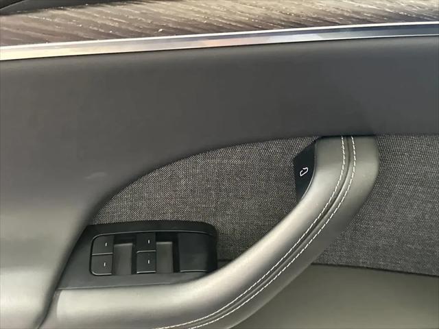 2022 Tesla Model X Dual Motor All-Wheel Drive