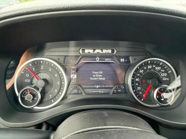 2026 Ram 1500 Express Quad Cab 4x4 64 Box